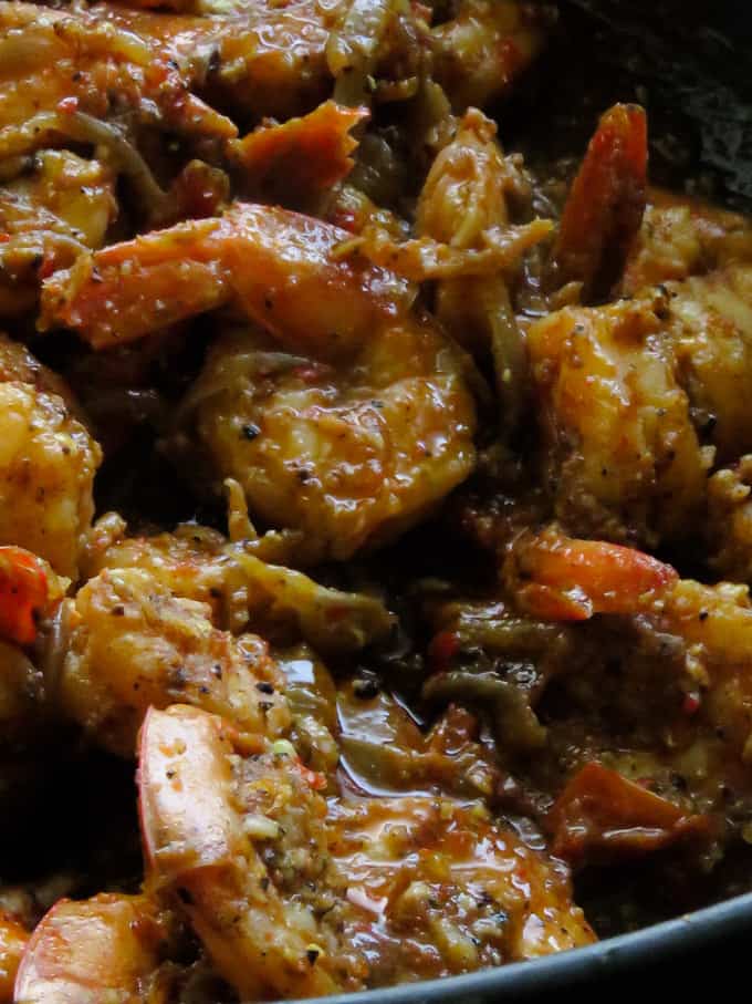 tasty goan shrimp curry with vindaloo spice paste.